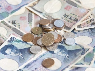 英伟达成首家市值超4万亿美元公司，创新与实力的时代见证